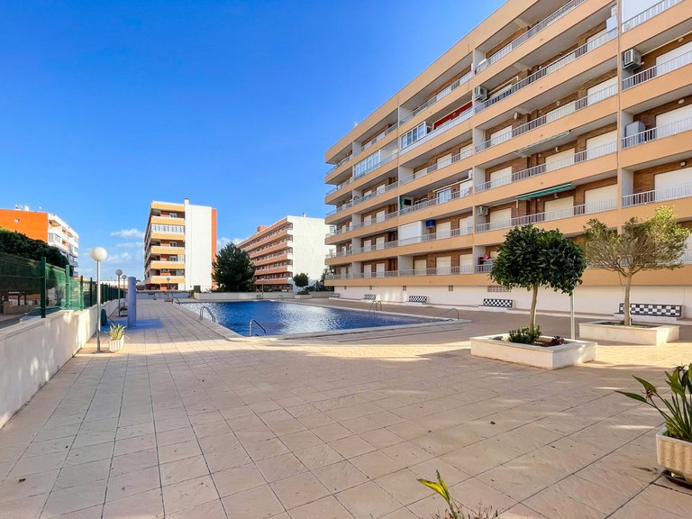 Penthouse for Sale in Punta Prima, Alicante 21