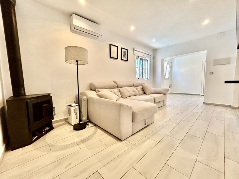 Villa for Sale in Villamartin, Alicante 7