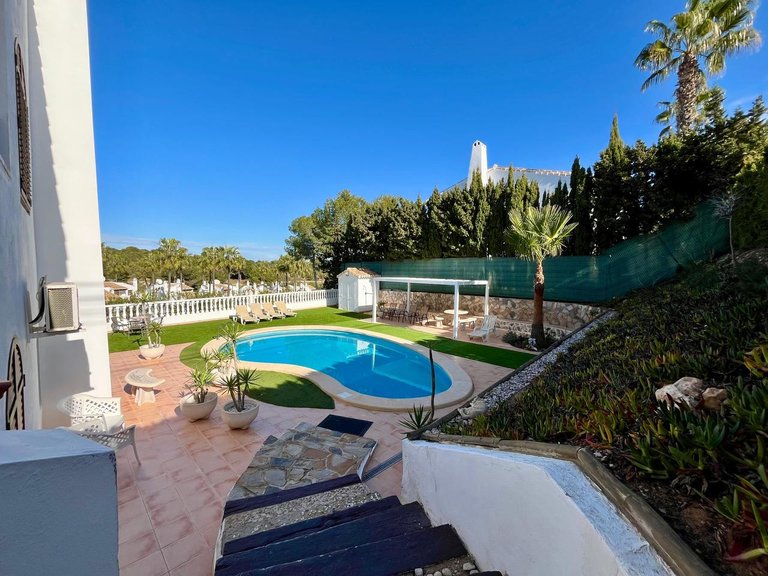Villa for Sale in Costa Blanca Villamartin, Alicante 3
