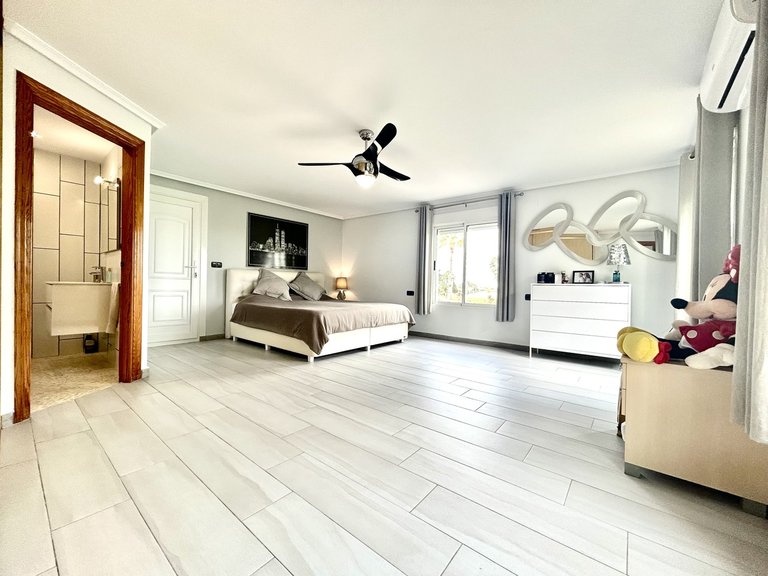 Villa for Sale in Costa Blanca Catral, Alicante 20