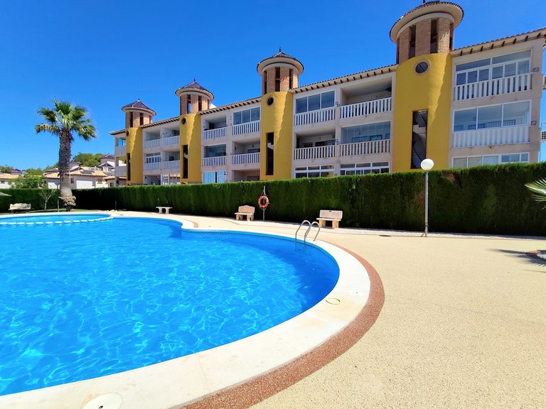 Apartment for Sale in Villamartin, Alicante 1