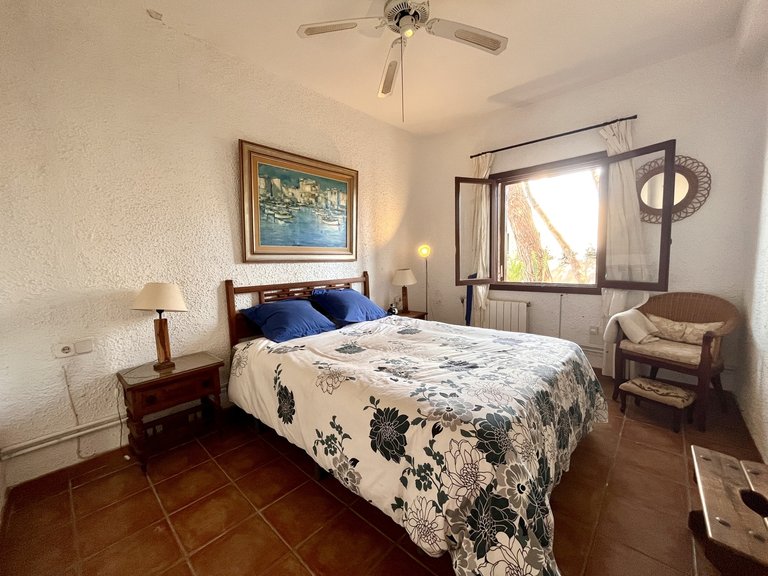 Villa for Sale in Cabo Roig, Alicante 23