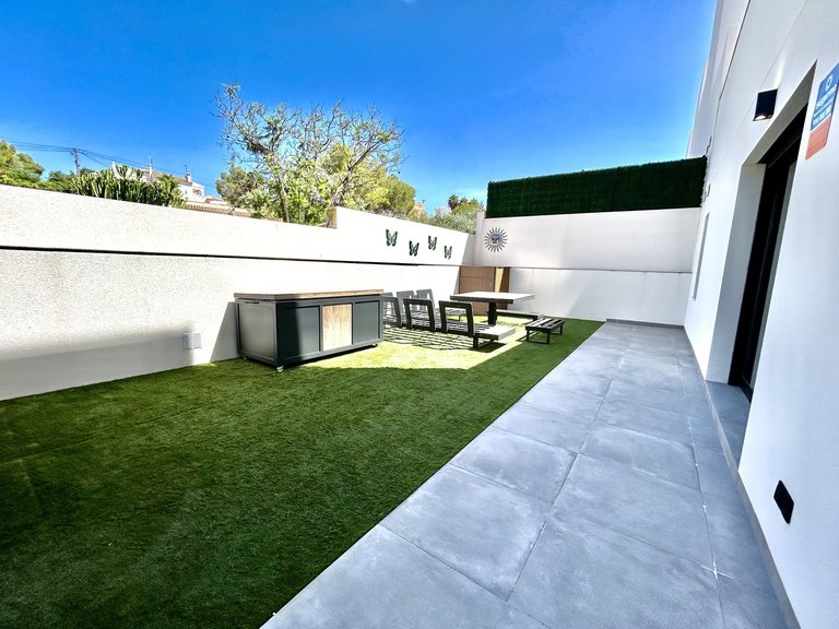 Villa for Sale in Costa Blanca Villamartin, Alicante 32