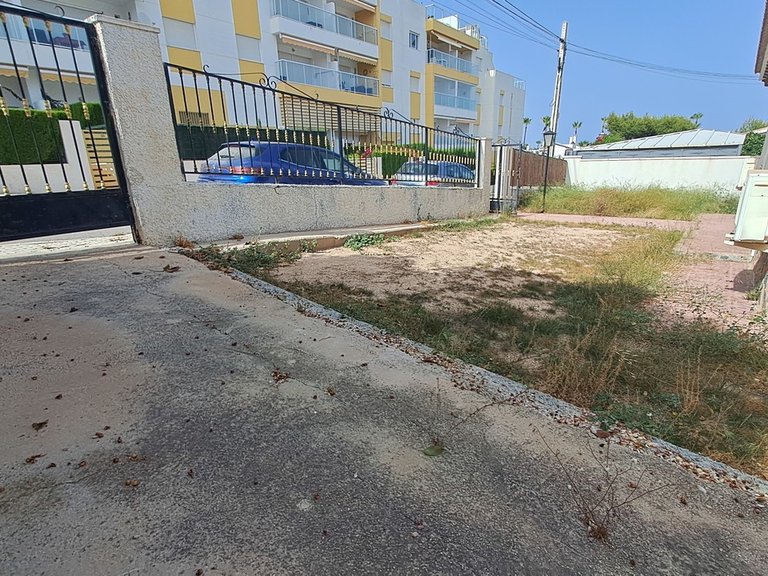 Villa for Sale in Costa Blanca Villamartin, Alicante 3