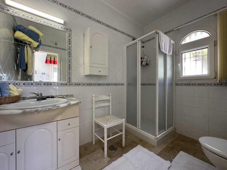 Villa for Sale in Las Ramblas, Alicante 38