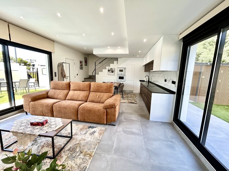 Villa for Sale in Costa Blanca Villamartin, Alicante 7