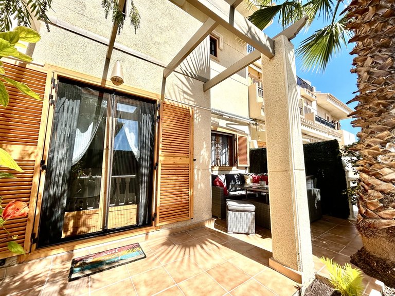 Town House for Sale in Playa Flamenca, Alicante 4