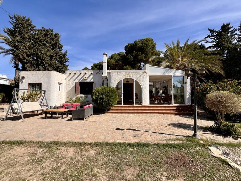 Villa for Sale in Cabo Roig, Alicante 28