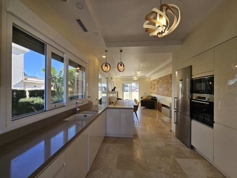 Villa for Sale in Costa Blanca La Zenia, Alicante 12