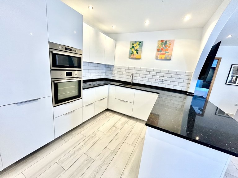 Villa for Sale in Villamartin, Alicante 9