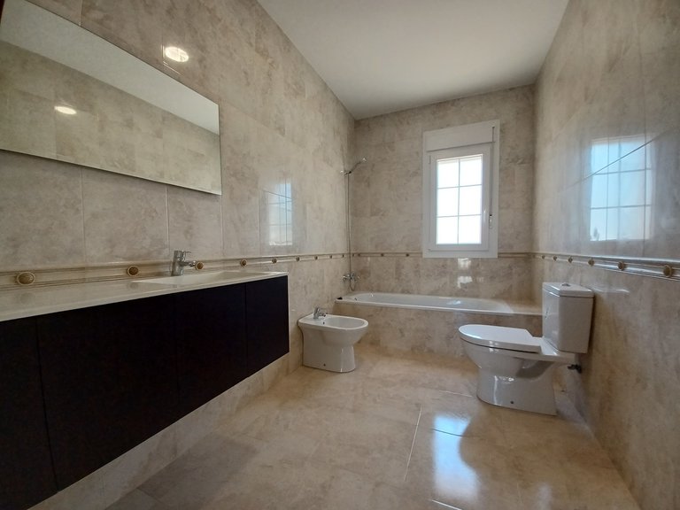 Villa for Sale in Cabo Roig, Alicante 26