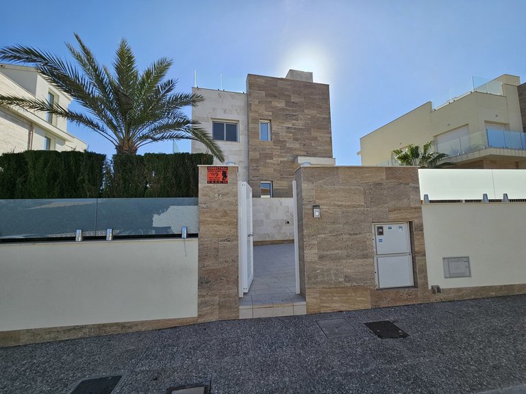 Villa for Sale in Costa Blanca La Zenia, Alicante 34
