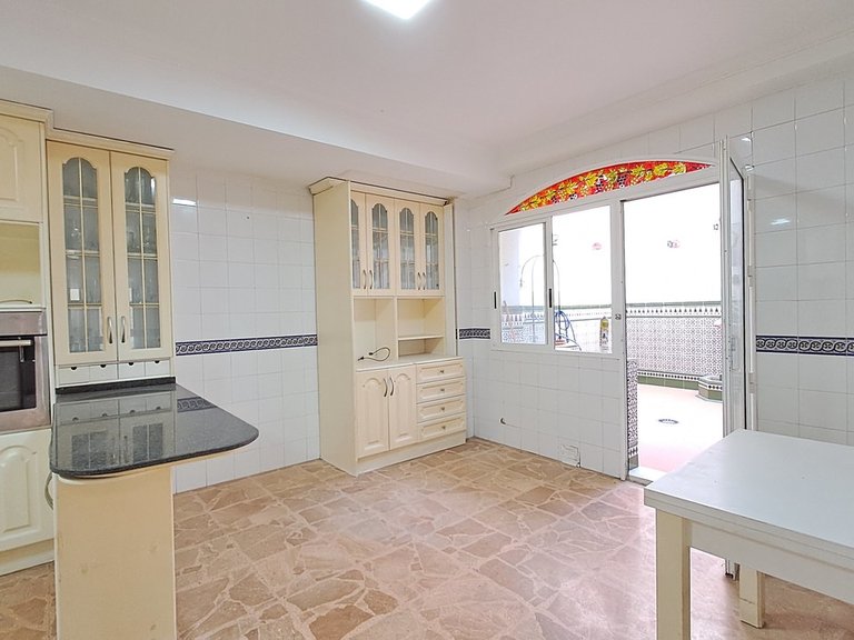 Apartment for Sale in Costa Blanca Torrevieja, Alicante 15