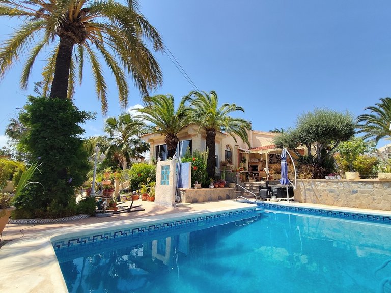 Villa for Sale in Costa Blanca Ciudad Quesada, Alicante 1