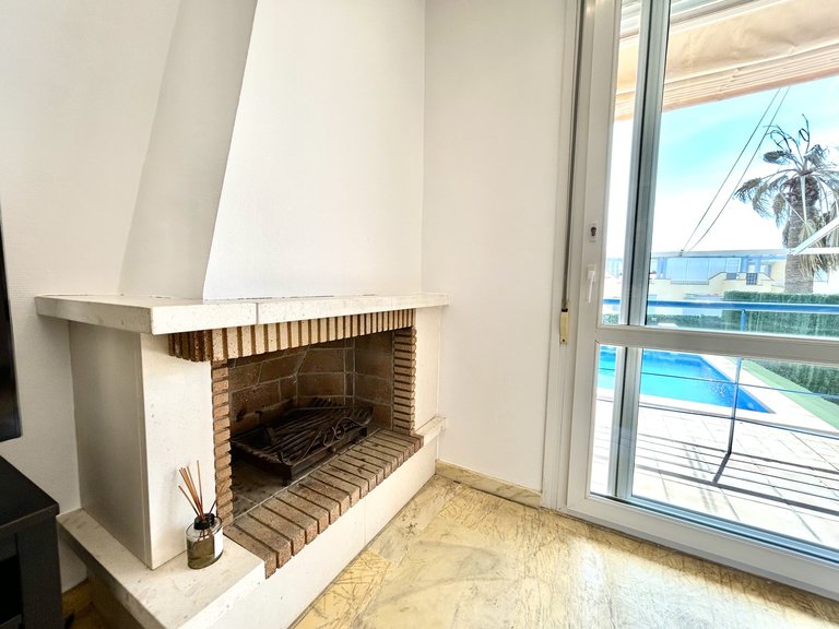Town House for Sale in Costa Blanca Cabo Roig, Alicante 7