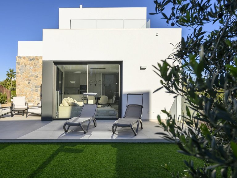 Villa for Sale in Costa Blanca Las Colinas Golf, Alicante 1