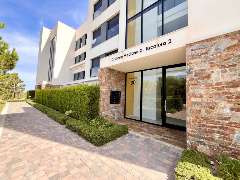 Apartment for Sale in Costa Blanca Las Colinas Golf, Alicante 2