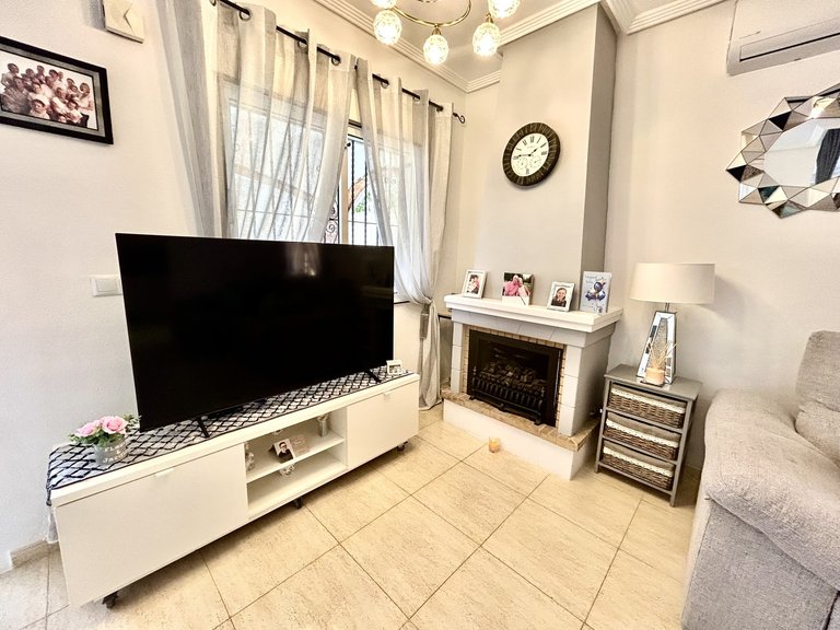 Villa for Sale in Costa Blanca Los Balcones, Alicante 6