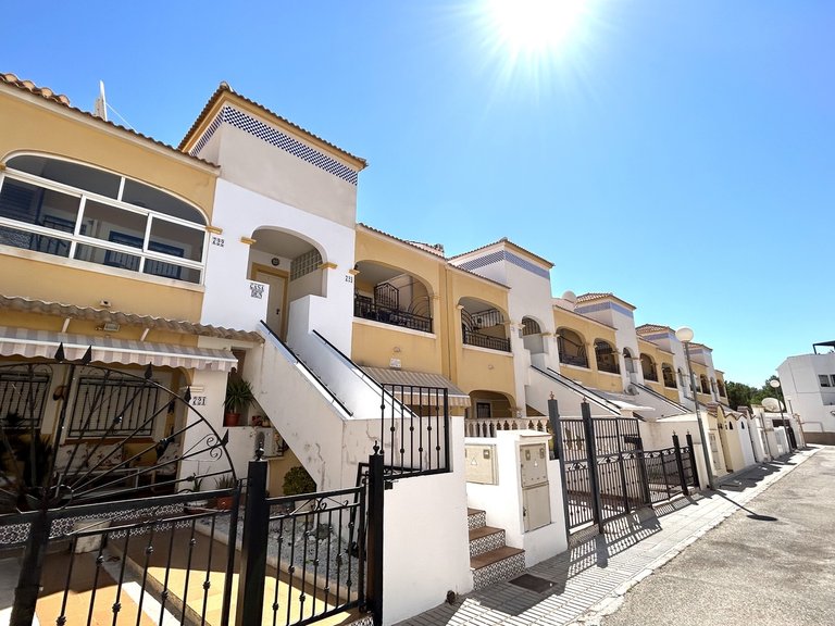 Apartment for Sale in Torrevieja, Alicante 1
