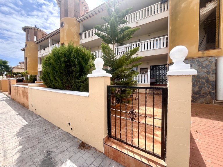 Apartment for Sale in Cabo Roig, Alicante 20