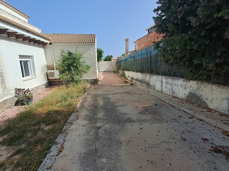 Villa for Sale in Costa Blanca Villamartin, Alicante 2