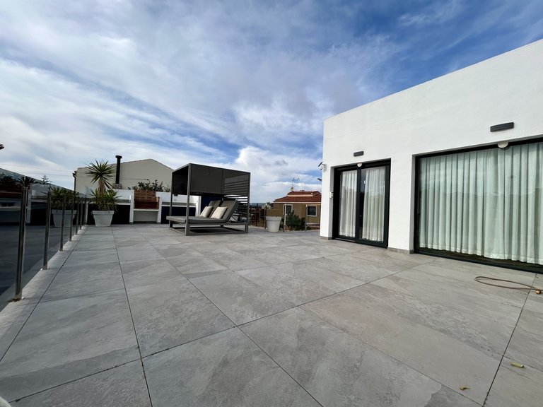 Villa for Sale in Costa Blanca Los Balcones, Alicante 41