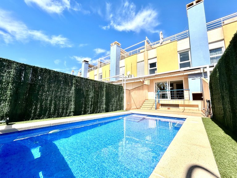 Town House for Sale in Costa Blanca Cabo Roig, Alicante 2