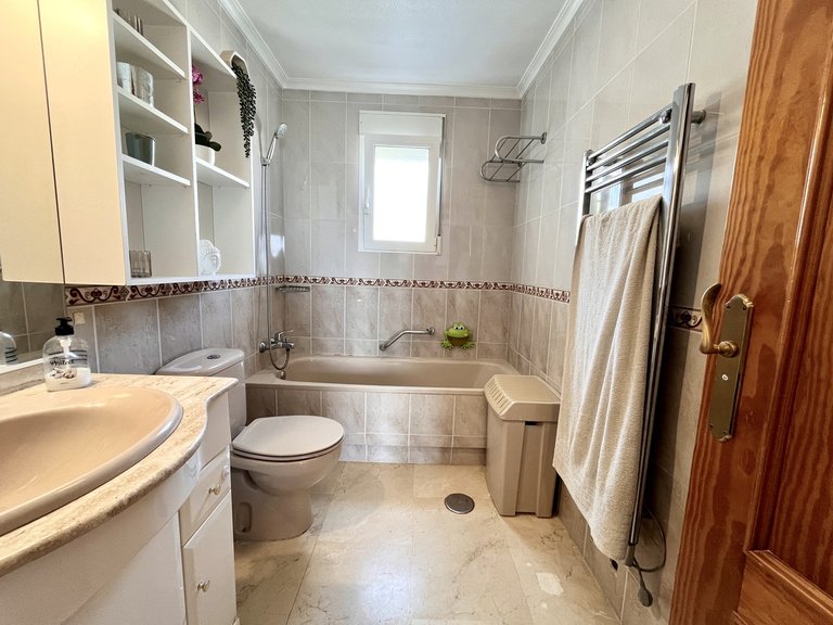 Villa for Sale in San Miguel De Salinas, Alicante 17