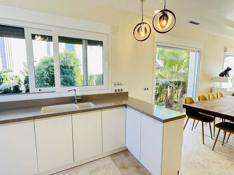 Villa for Sale in Costa Blanca La Zenia, Alicante 14