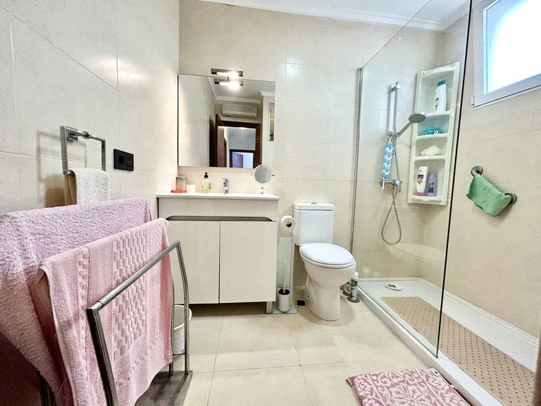 Apartment for Sale in Punta Prima, Alicante 16