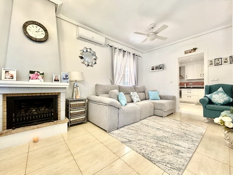 Villa for Sale in Costa Blanca Los Balcones, Alicante 5