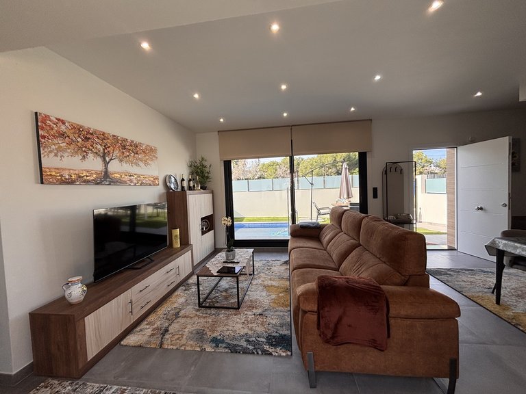 Villa for Sale in Costa Blanca Villamartin, Alicante 11