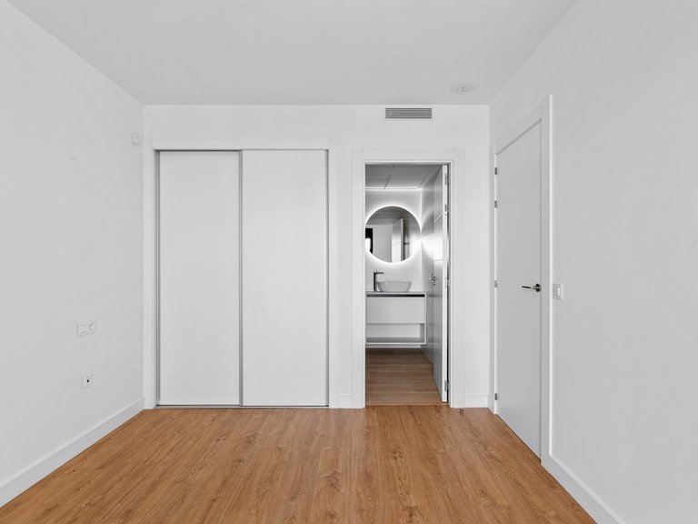 Apartment for Sale in Villamartin, Alicante 12