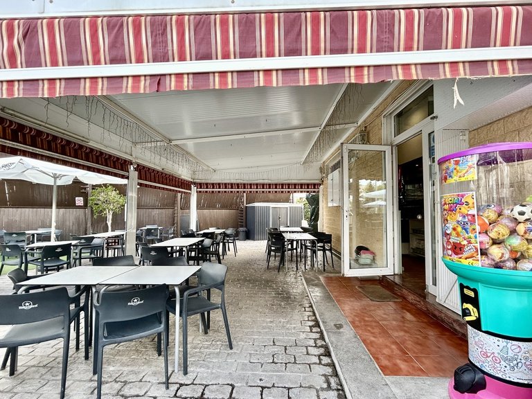 Commercial for Sale in Villamartin, Alicante 35