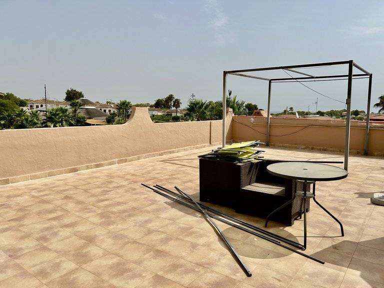 Villa for Sale in Villamartin, Alicante 26