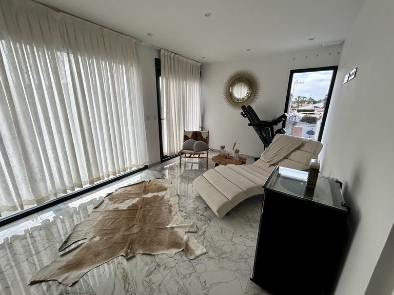 Villa for Sale in Costa Blanca Los Balcones, Alicante 32