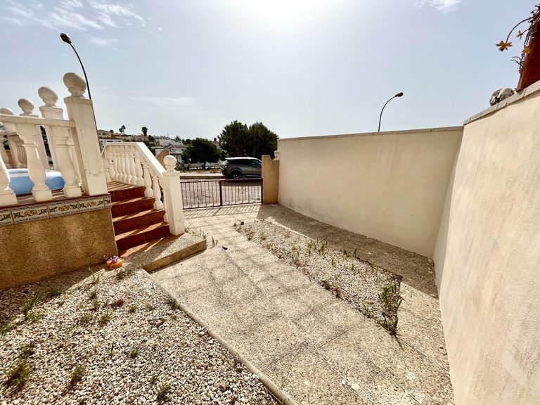 Villa for Sale in Costa Blanca Villamartin, Alicante 17