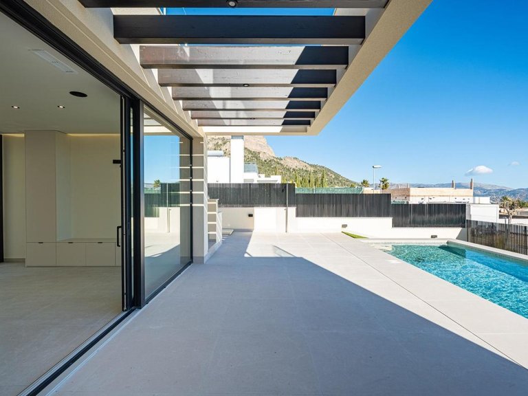 Villa for Sale in Polop, Alicante 5