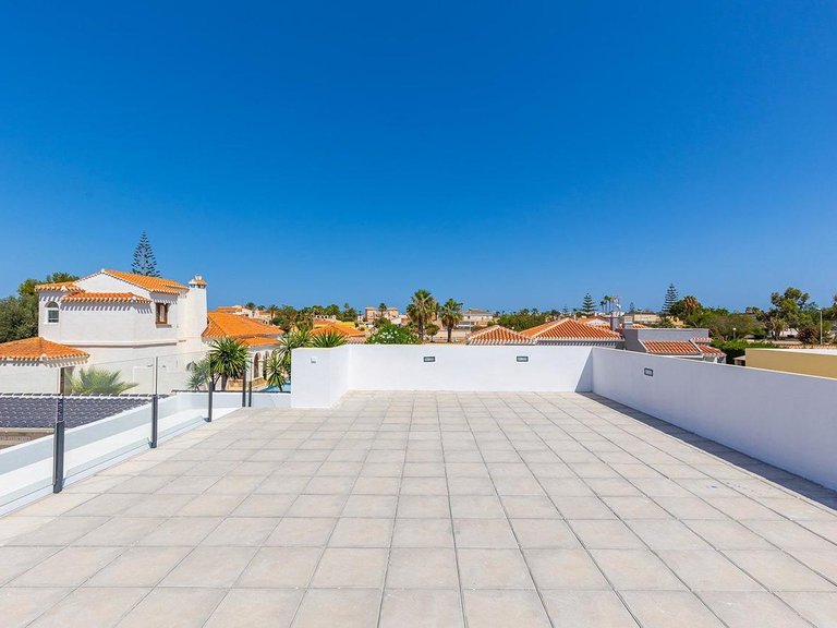 Villa for Sale in Torrevieja, Alicante 12