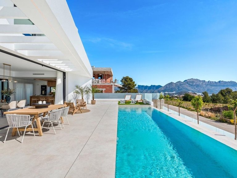 Villa for Sale in Polop, Alicante 35