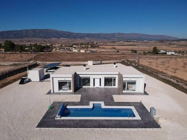 Villa for Sale in Pinoso, Alicante 18