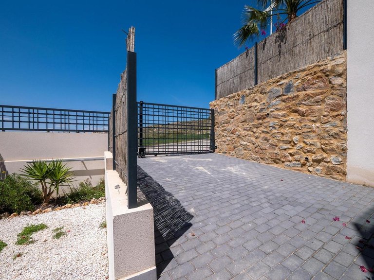 Villa for Sale in Algorfa, Alicante 9