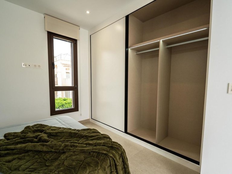 Villa for Sale in Almoradi, Alicante 18