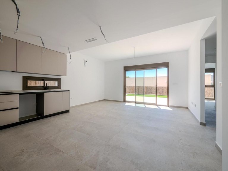 Villa for Sale in Algorfa, Alicante 11