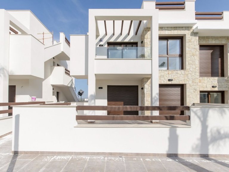 Villa for Sale in Torrevieja, Alicante 1