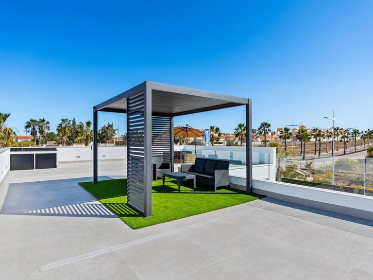 Villa for Sale in Algorfa, Alicante 2