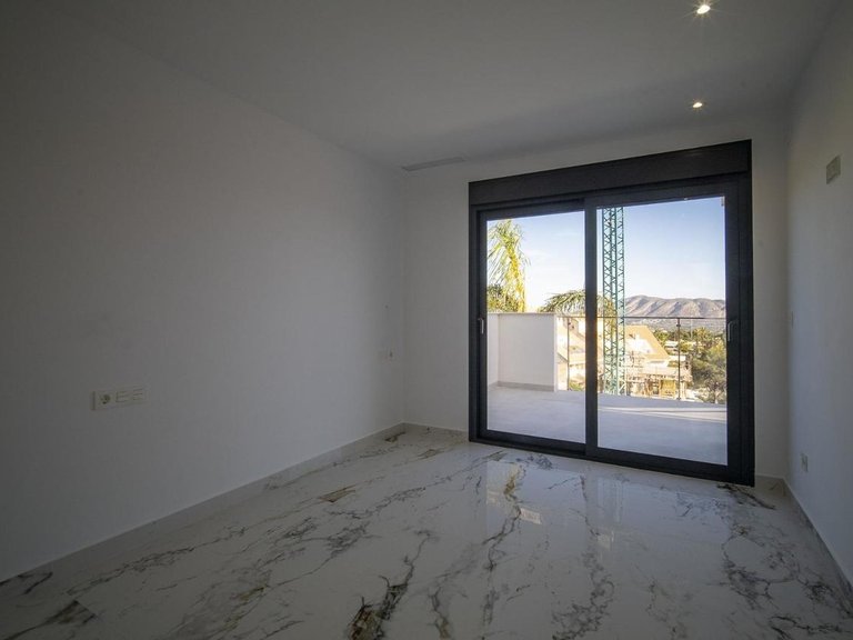 Villa for Sale in La Nucia, Alicante 20