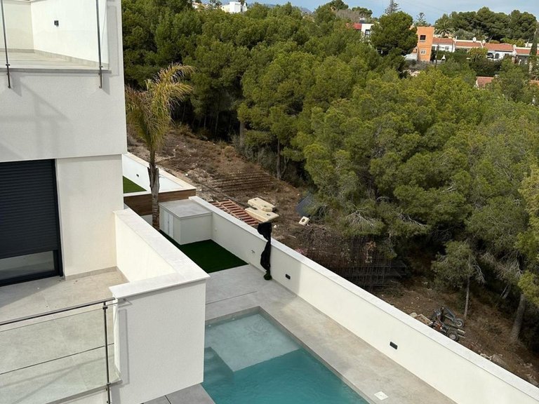 Villa for Sale in La Nucia, Alicante 32