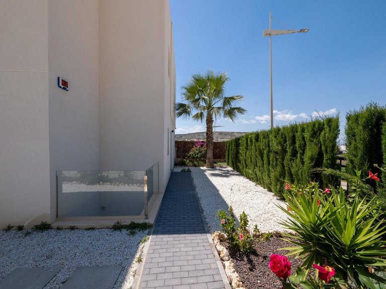 Villa for Sale in Algorfa, Alicante 7