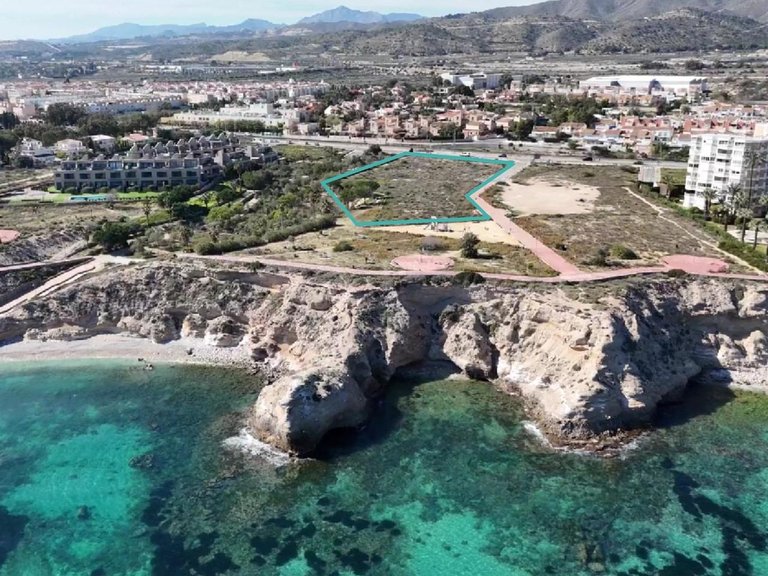 Villa for Sale in El Campello, Alicante 2